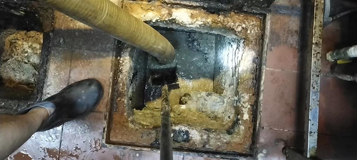 千家镇化油池清理-污水池清掏